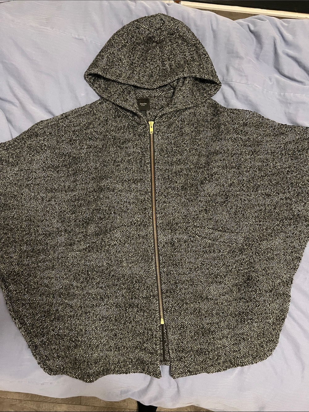 Smythe Gray Herringbone Zip-Up Hooded Sweater/poncho